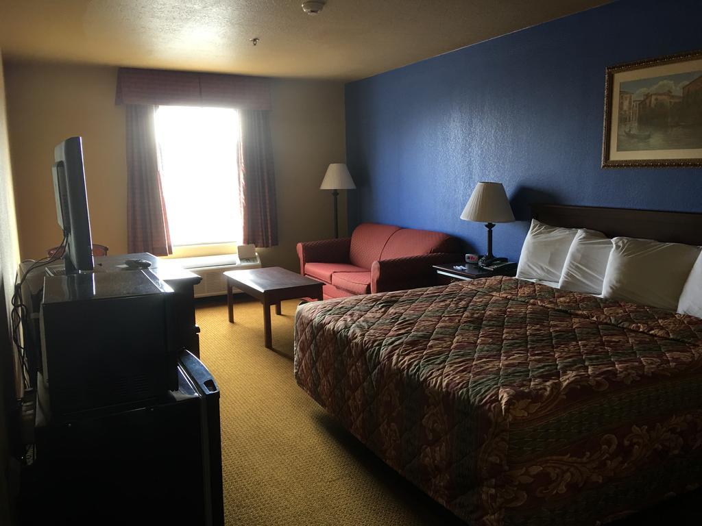Hilltop Inn&Suites Greenbrier Exterior foto